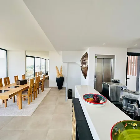 Luxury Modern Sea View *